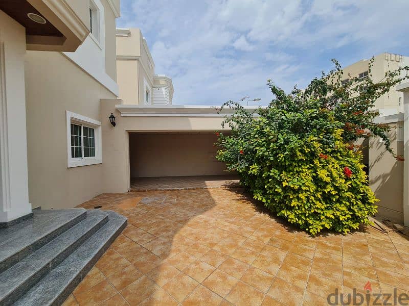 private villa 8