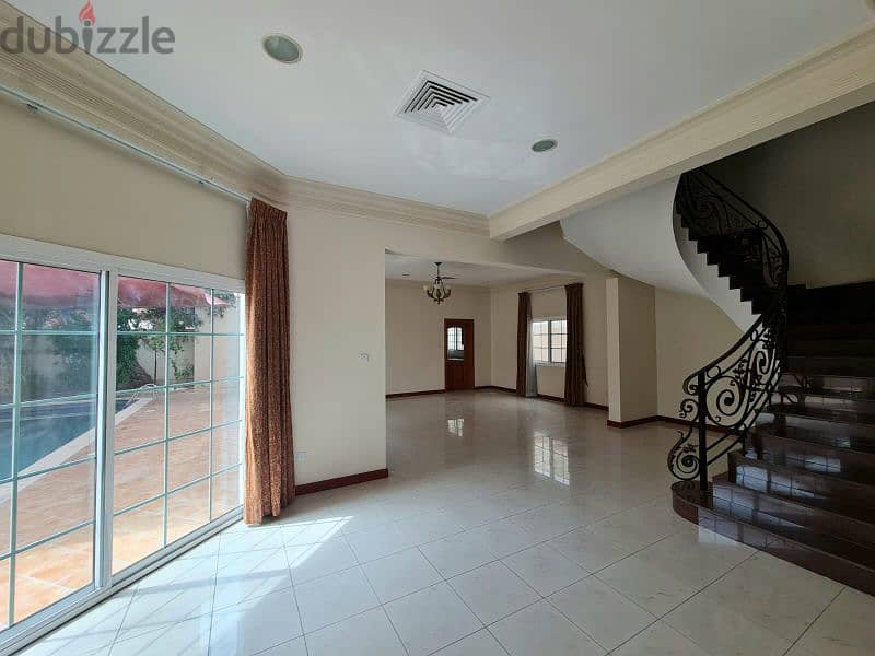 private villa 16