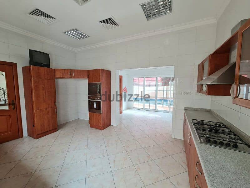 private villa 18