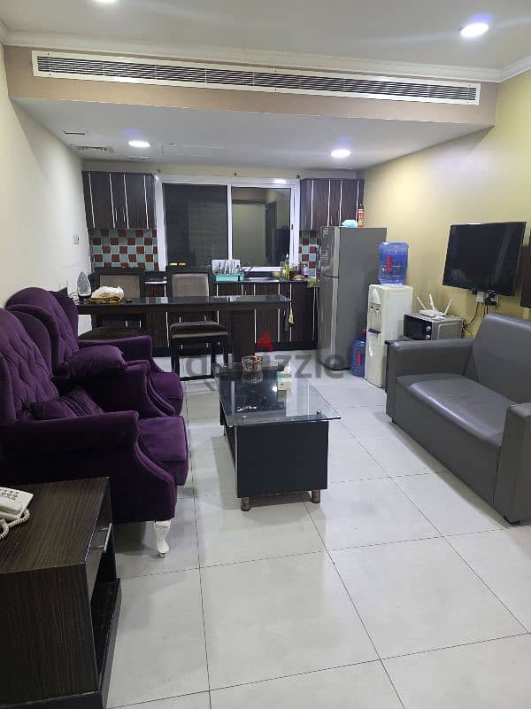 Need room partner in 2 BHK hoora Exhibition Road 32233125 2