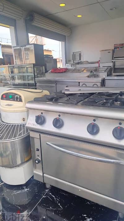 restaurants equipment  معدات مطاعم