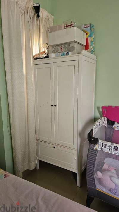 white cabinet