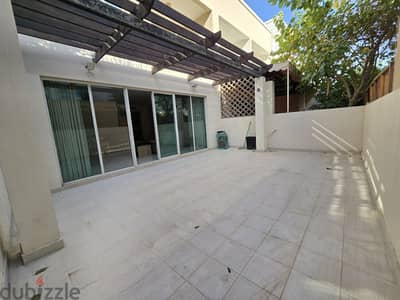 4+Maidroom Fully furnished with Balcony