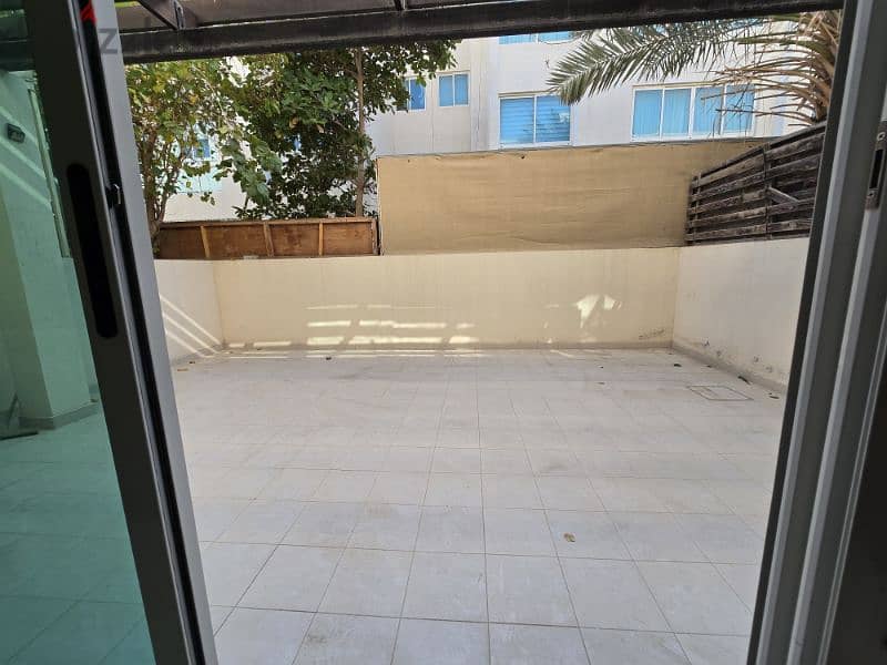 4+Maidroom Fully furnished with Balcony 2