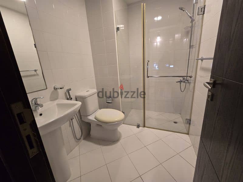 4+Maidroom Fully furnished with Balcony 16