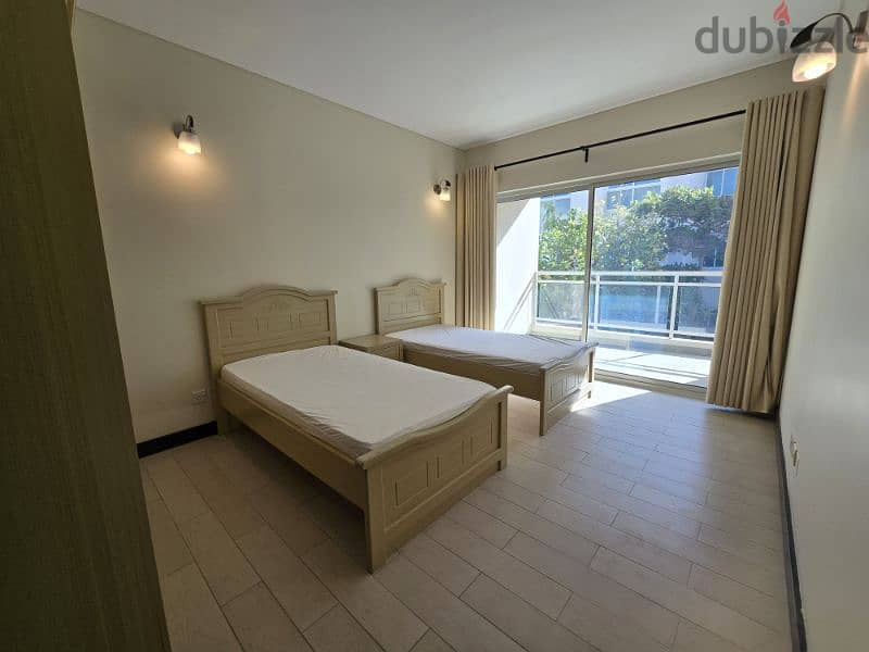 4+Maidroom Fully furnished with Balcony 19