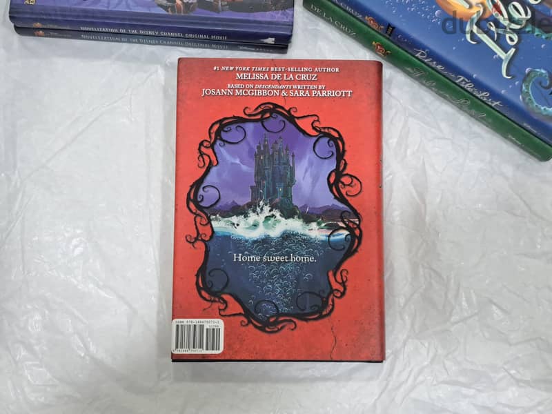 Disney's Descendants book collection 6