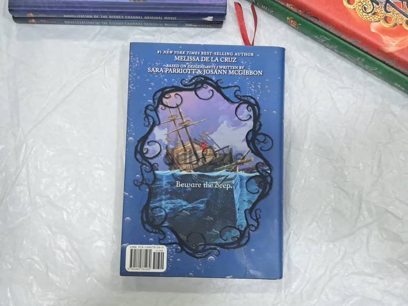 Disney's Descendants book collection 8