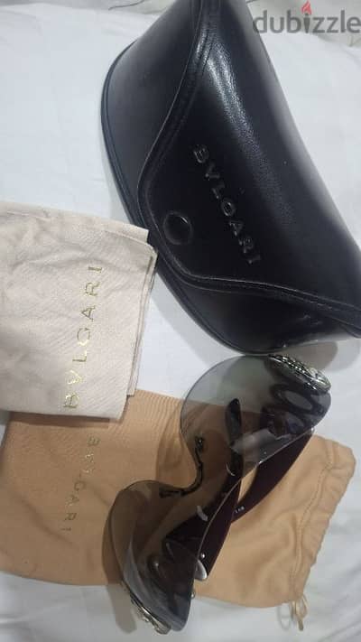 branded sunglasses only few times used