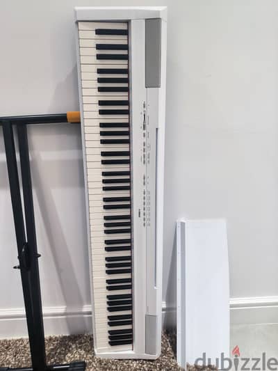 Yamaha P115 with Stand