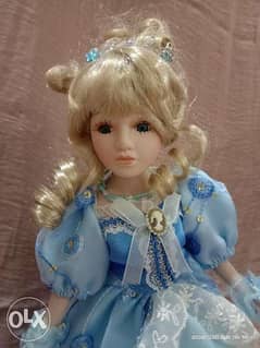 Collectible porcelain doll 0