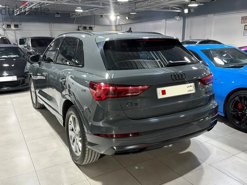 2025 Audi Q365523441634945121