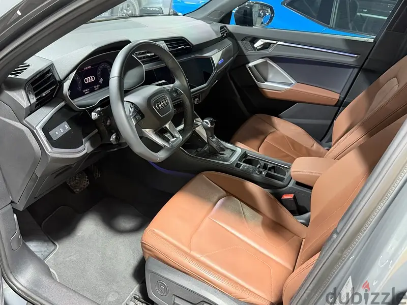 2025 Audi Q365523441634945124