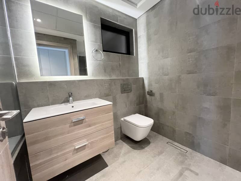 Modern 2BR Pool & Gym and Private Patio Near St Christopher 10