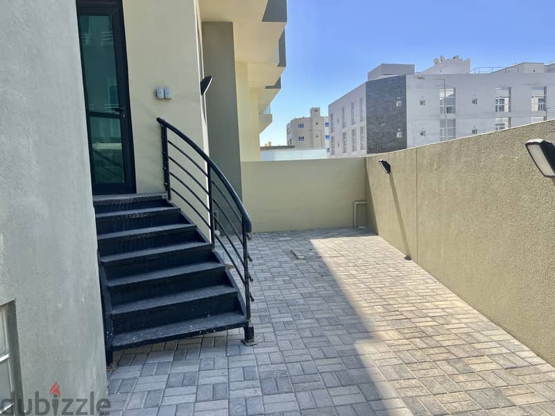 Modern 2BR Pool & Gym and Private Patio Near St Christopher 11