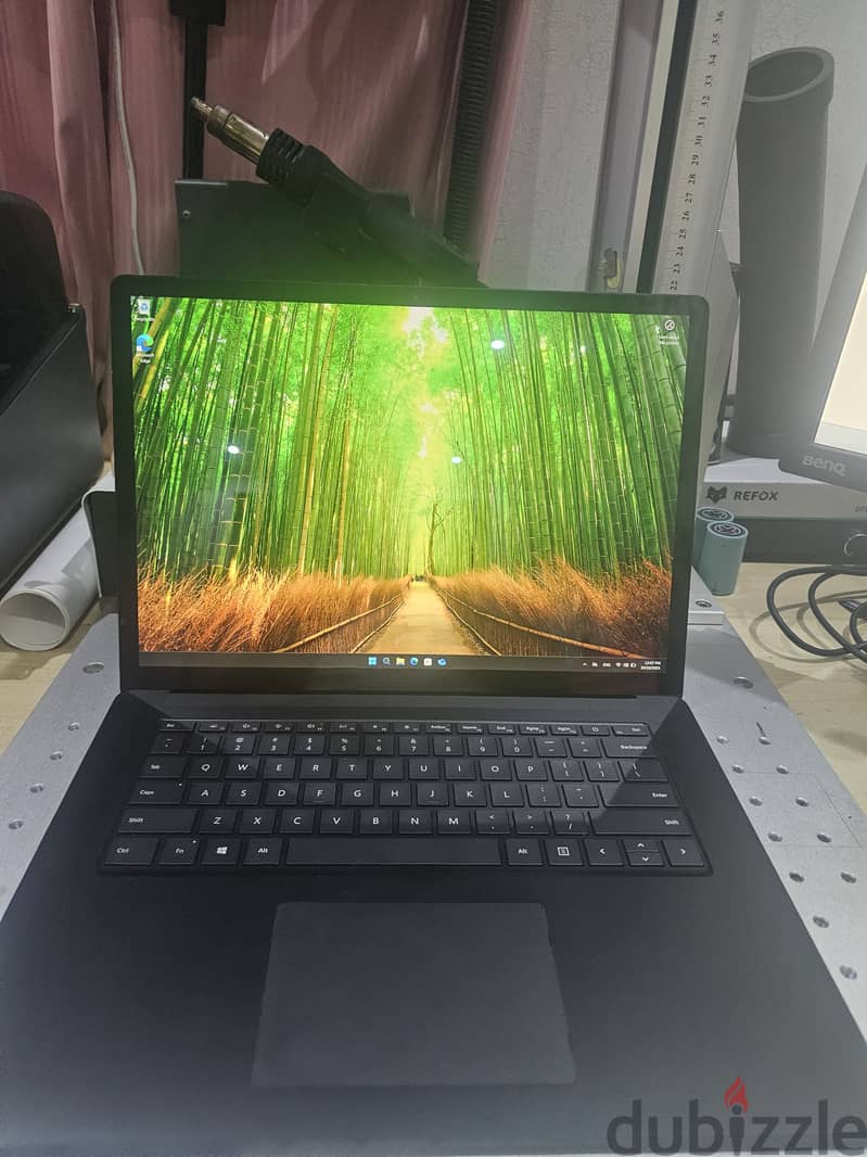 11th Microsoft Surface laptop  i7 16GB 512GB touch screen 1