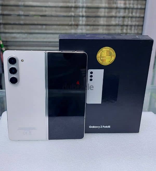 Samsung galaxy fold 5.256gb internal memory 12gb ram 1