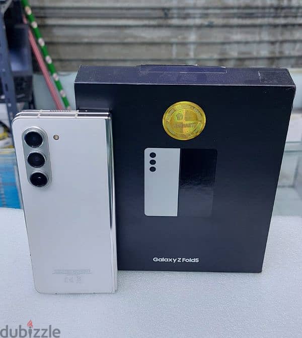 Samsung galaxy fold 5.256gb internal memory 12gb ram 2