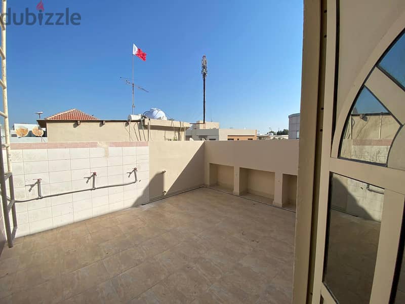 Staff Accommodation villa * 12 Bedrooms * * 7 Toilets for Rent – Zinj, 11