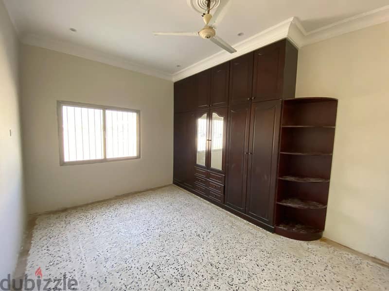 Staff Accommodation villa * 12 Bedrooms * * 7 Toilets for Rent – Zinj, 15