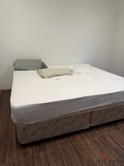 king size bed