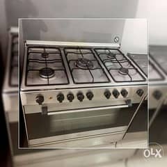 Italian 5 burner very good condition delivery available 60x90 0
