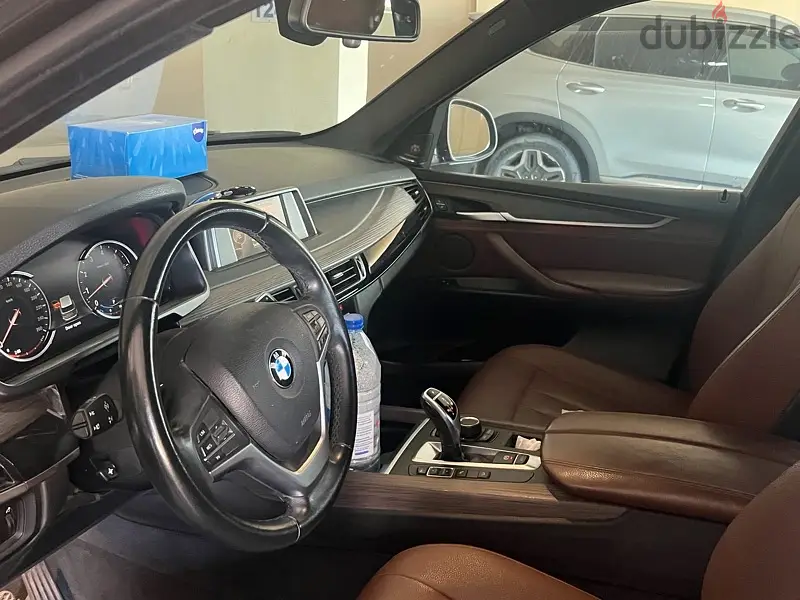 BMW 5-Series 2016407112430733895682