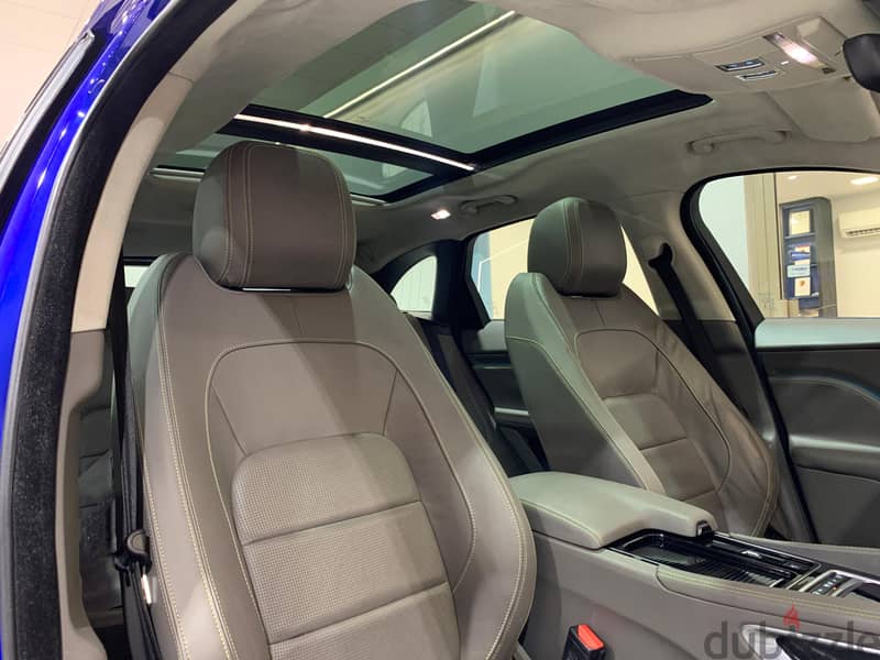 Jaguar F-PACE 13