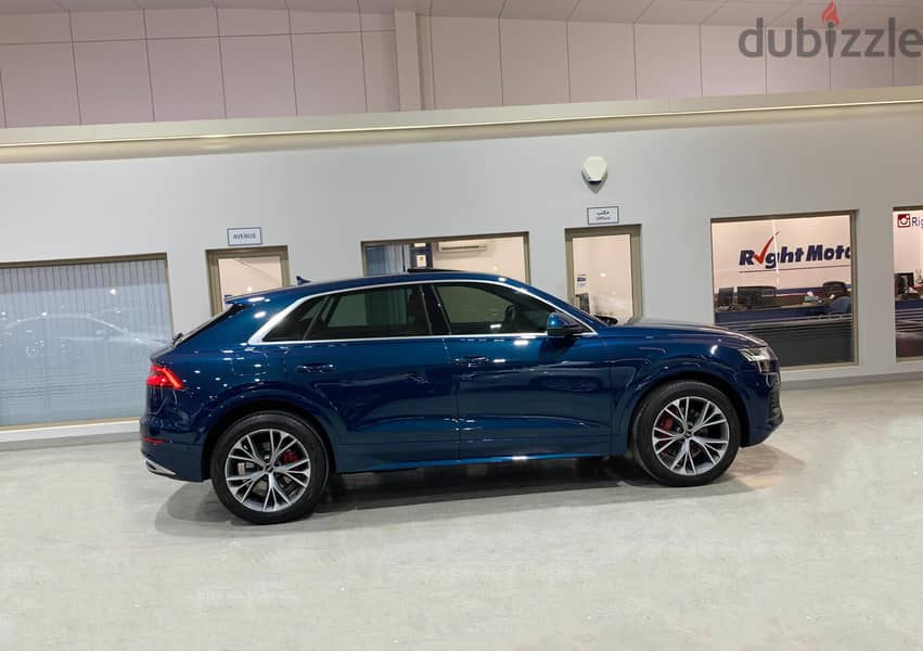 Audi Q8 1