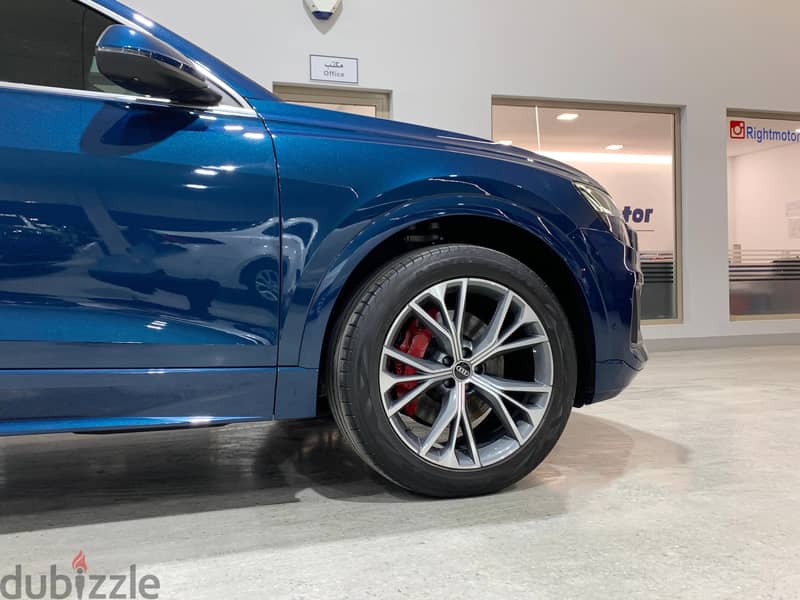 Audi Q8 7