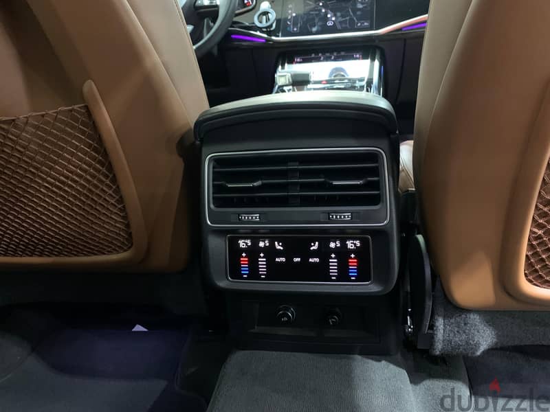 Audi Q8 10