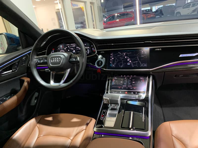 Audi Q8 13
