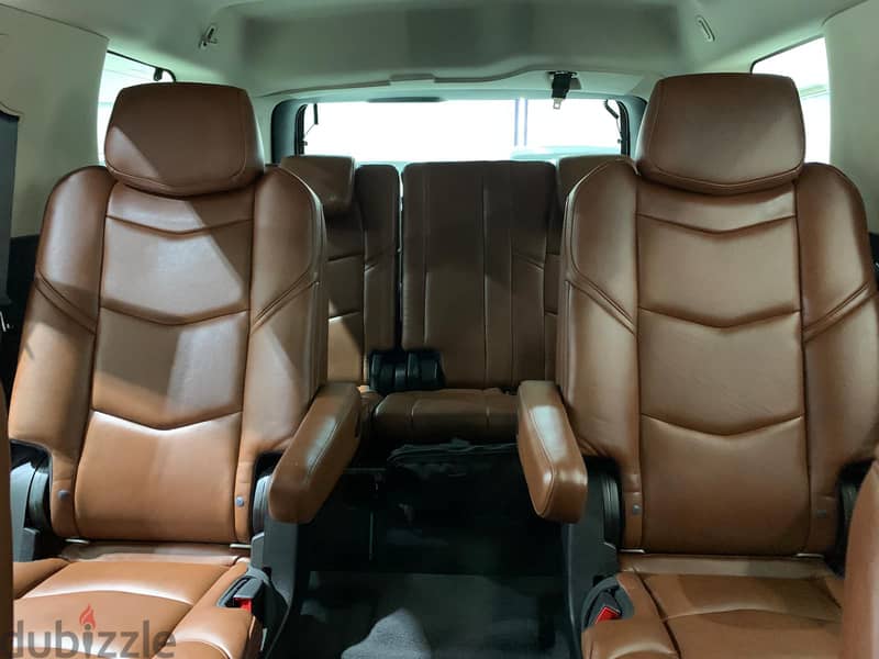 Cadillac Escalade (36,000 Kms) 13