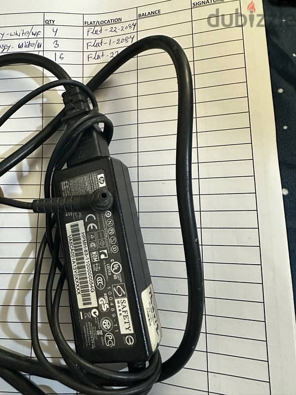 hp laptop charger 19. volt original 2