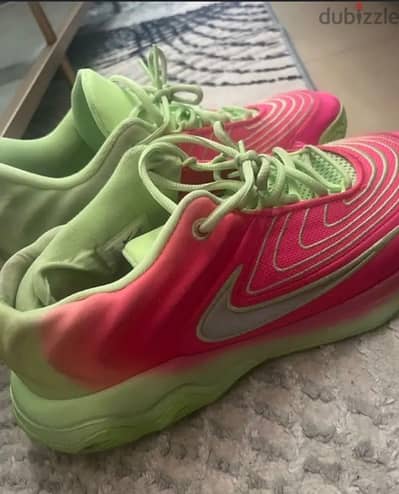 basketball shoes