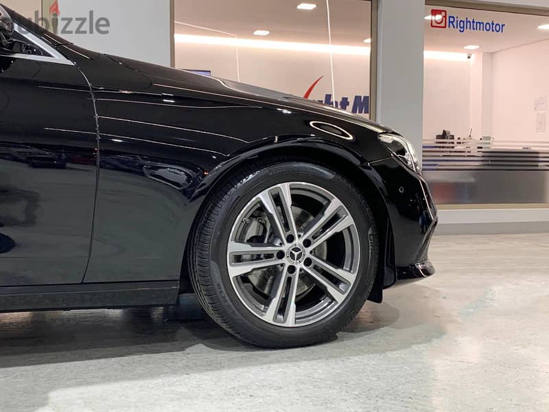 Mercedes-Benz E200 (16,000 Kms) 7