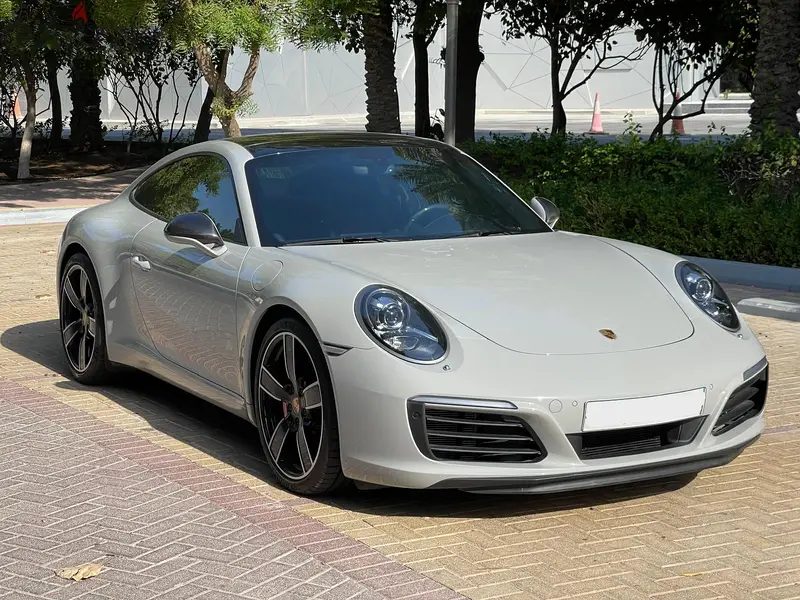 بورش 911 كاريرا إس لعام 2018