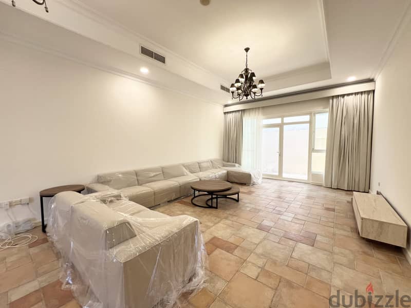 Furnished 4BR Compound Villa | Janabiya | Garden & Patio 1