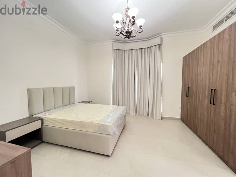 Furnished 4BR Compound Villa | Janabiya | Garden & Patio 7