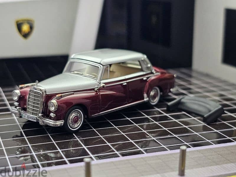 Mercedes-Benz 300d Cabriolet (W189)  Scale: 1:64 1