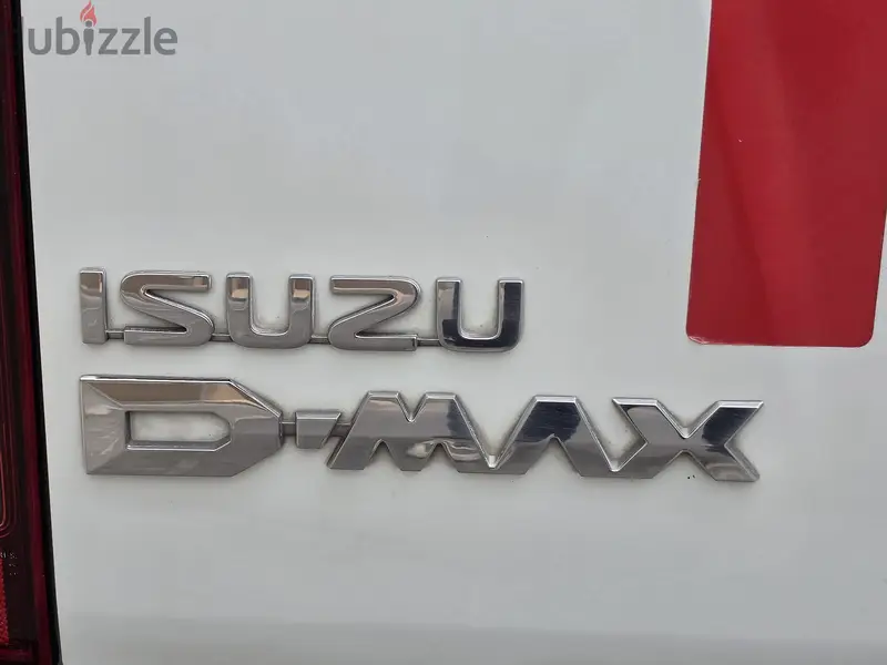 ايسوزو دى ماكس 2021424338605967288321
