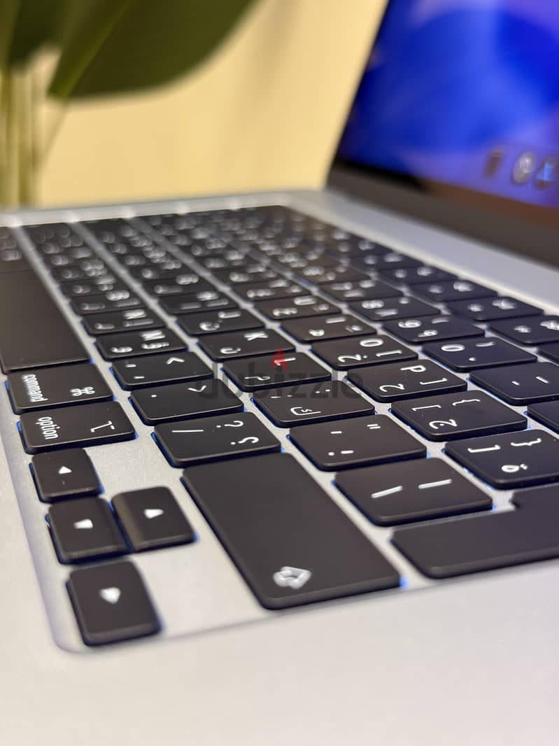 للبيع ماك بوك آير M4 شبه جديد  For sale Macbook Air Like new 2