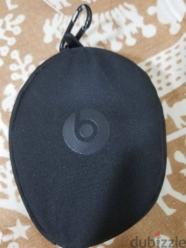 beats Bluetooth headphone 5