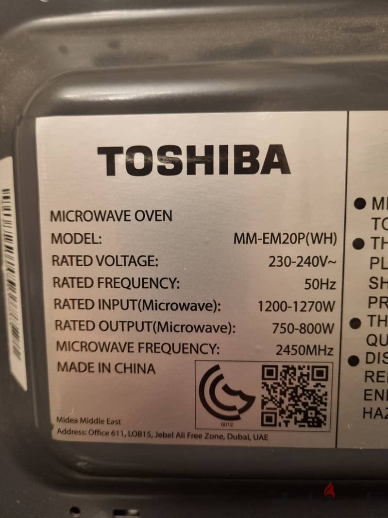 The microwave oven is not working. 2