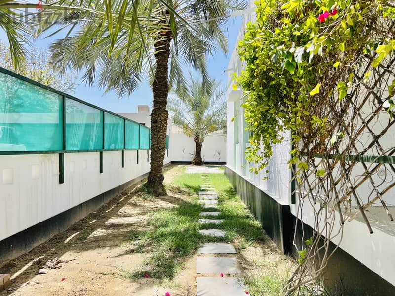 3BR Villa | Hamala | Private Garden | Walk to BSB 16