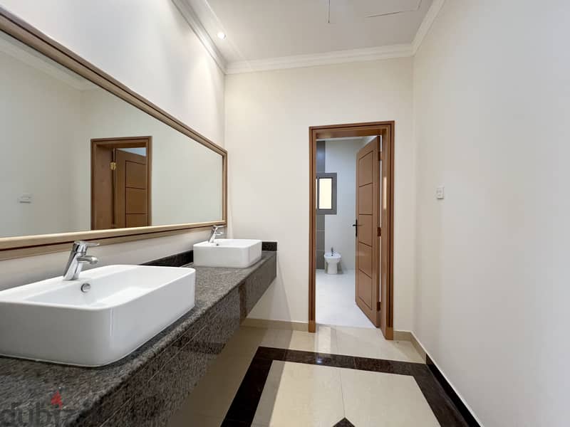5BR Villa | Hamala | Private Pool | Near BSB 15