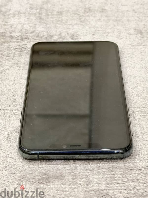 Apple iPhone 11 Pro Max with complete box 4