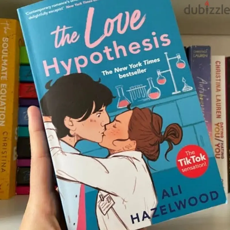 كتاب مستعمل معروض للبيع