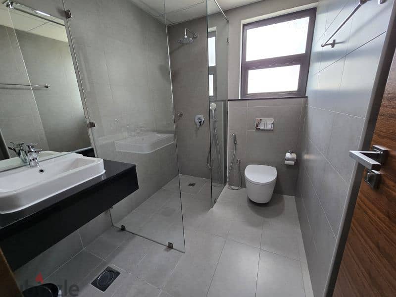 Sea view on Highest floor with Balcony 10