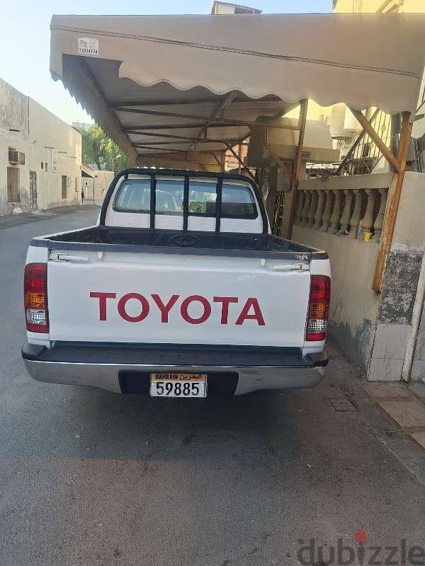 Toyota hilux 2